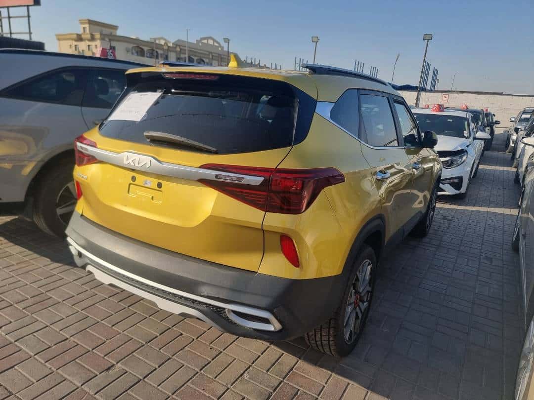KIA SELTOS 2022 thumbnail 5