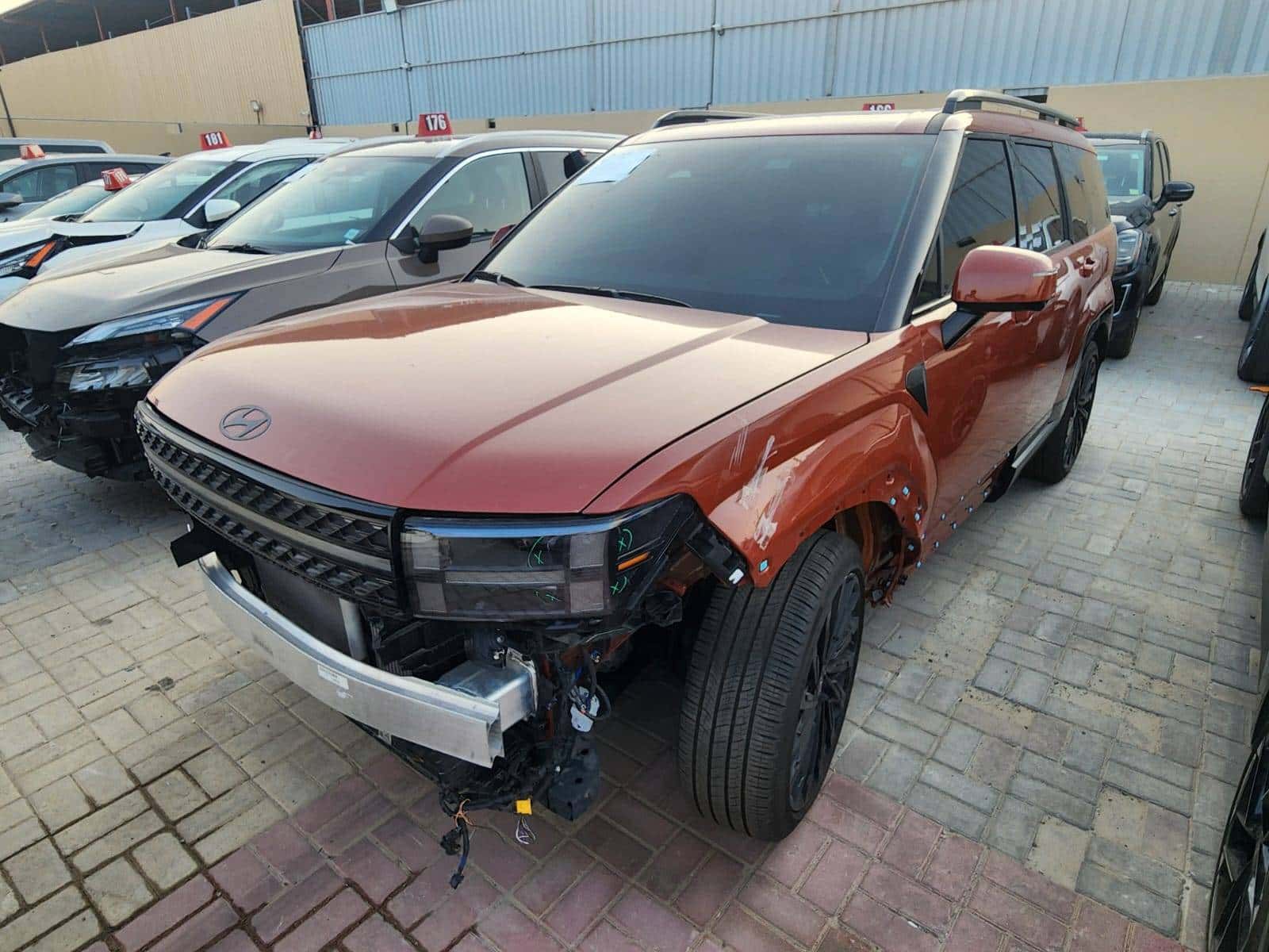 Hyundai Santa Fe 2025 thumbnail 3