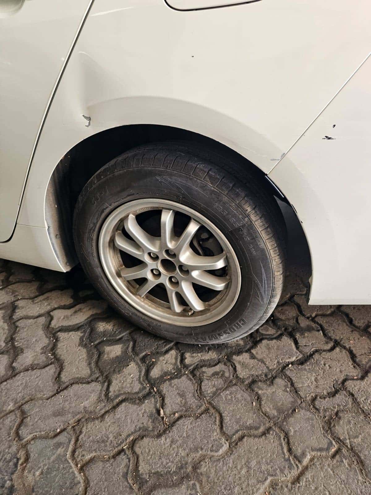 TOYOTA PRIUS 2020 thumbnail 6