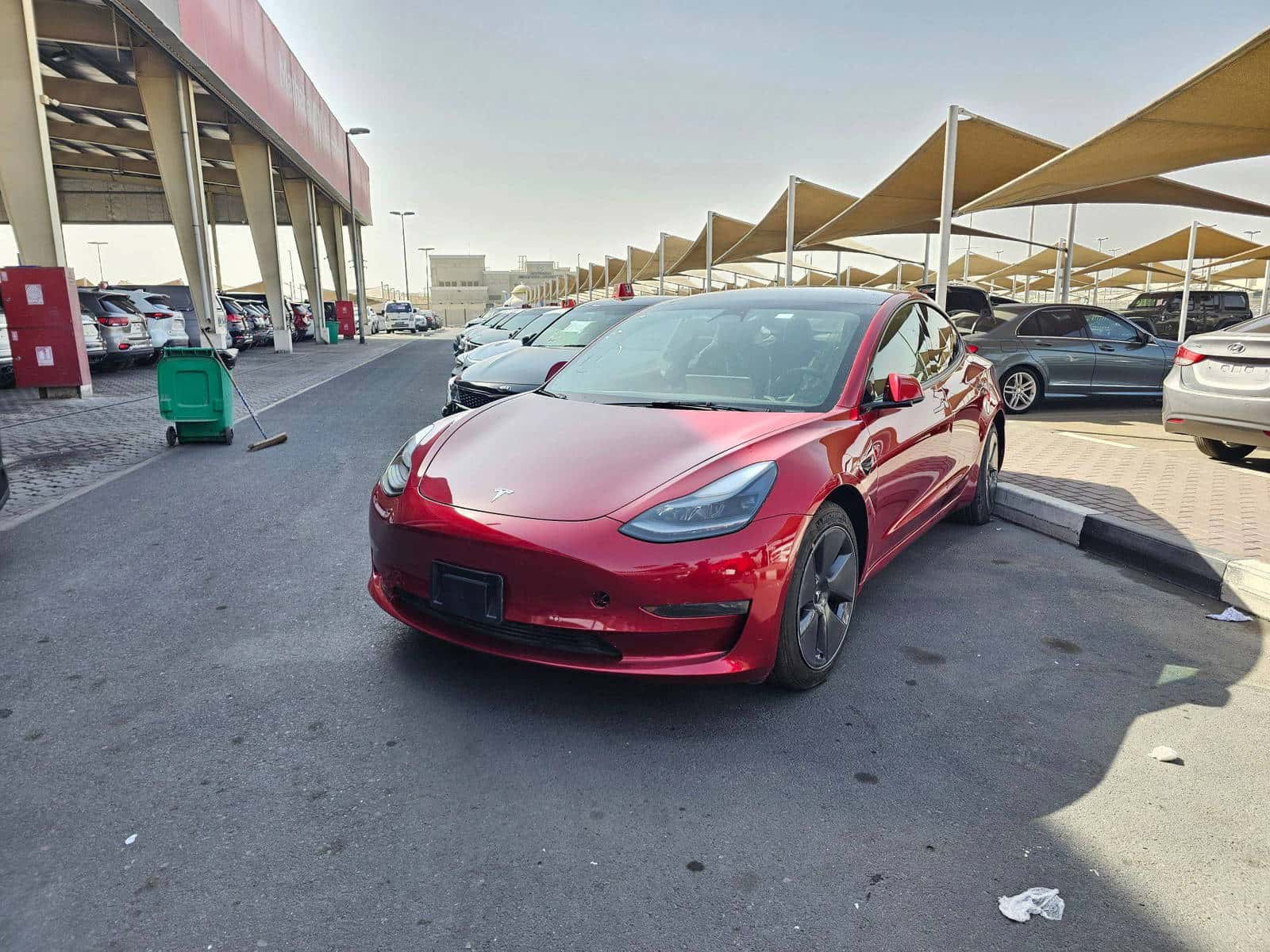 TESLA MODEL 3 - Exterior