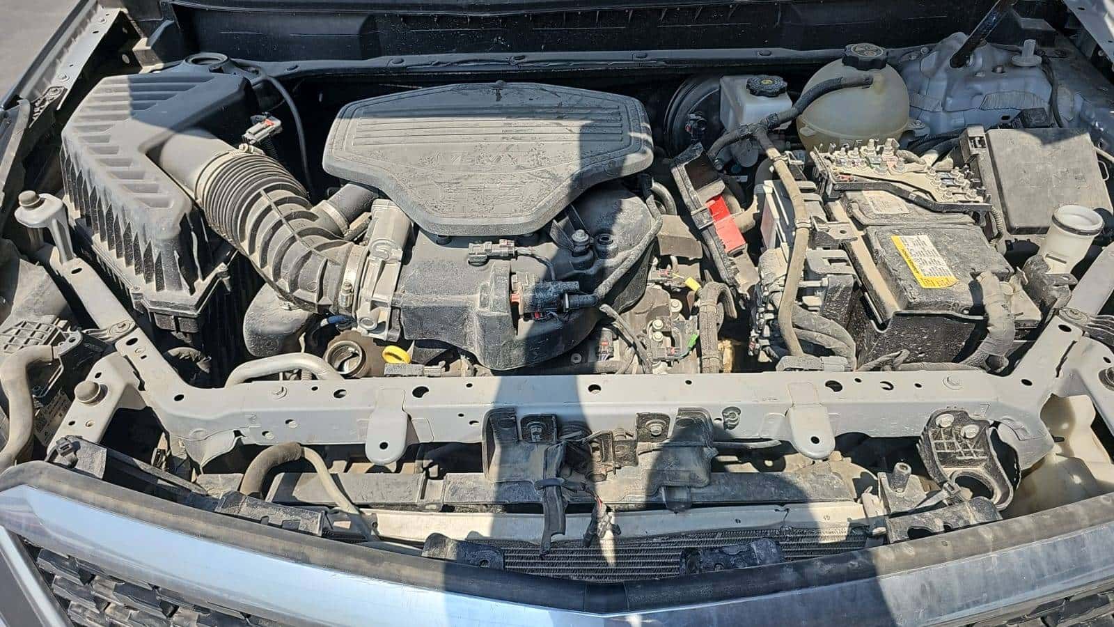 CADILLAC XT5 2022 thumbnail 2