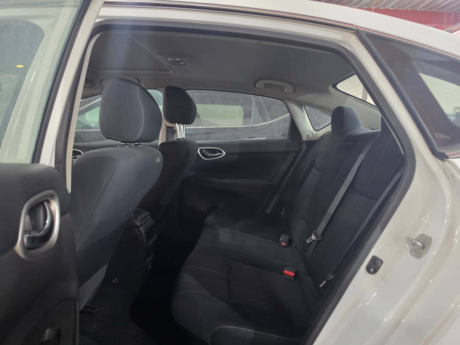 Nissan Sentra 2018 thumbnail 7