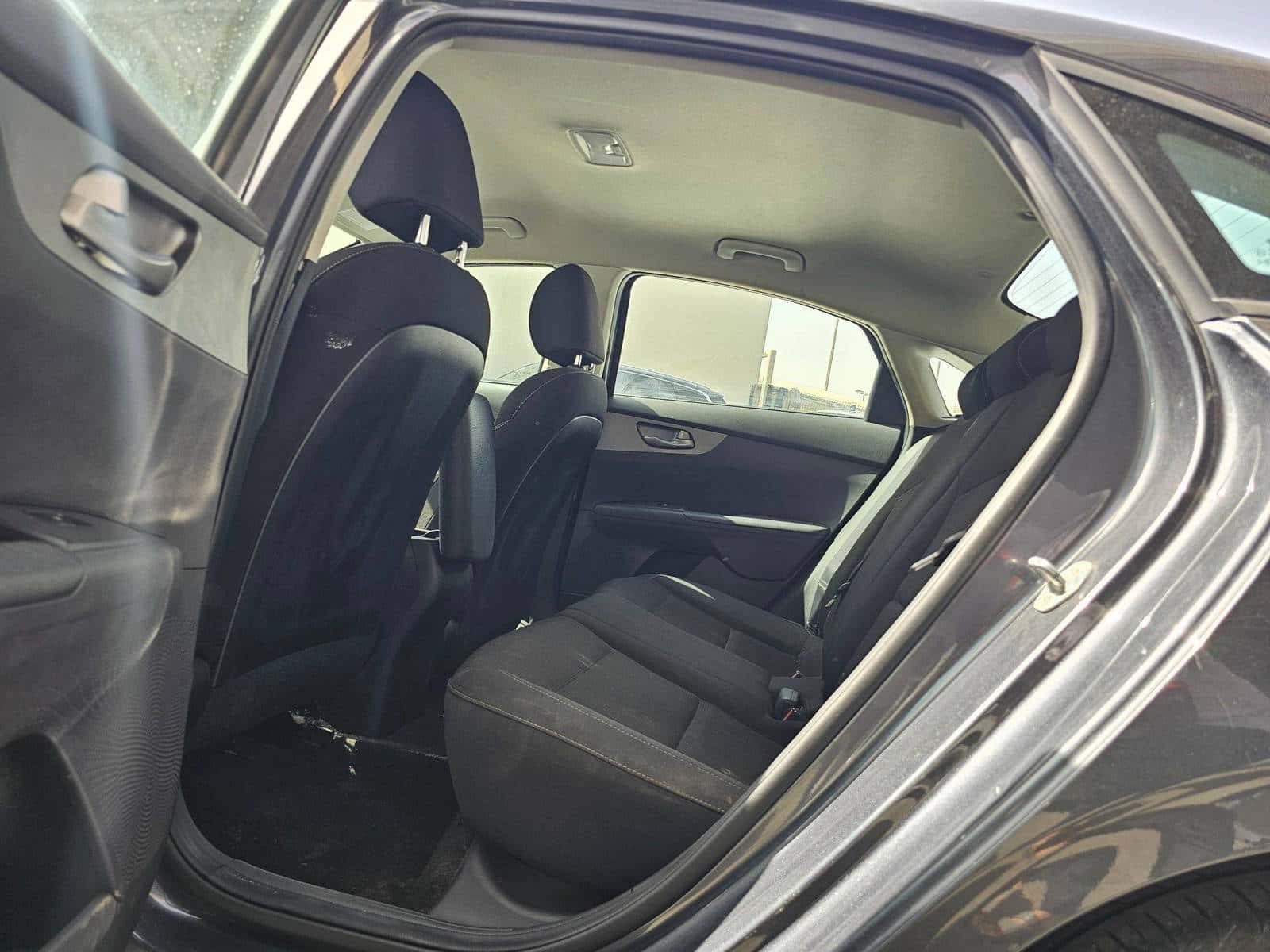 KIA FORTE 2021 thumbnail 5