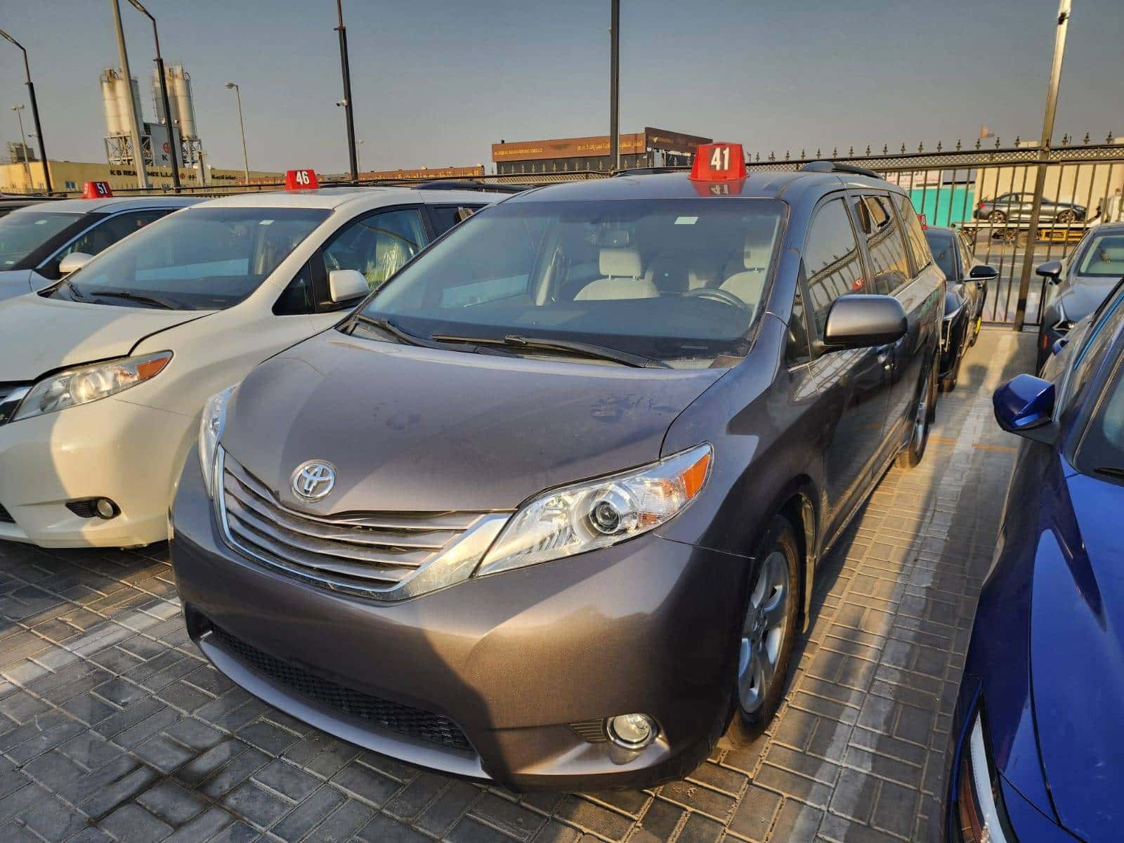 TOYOTA SIENNA 2015 thumbnail 2
