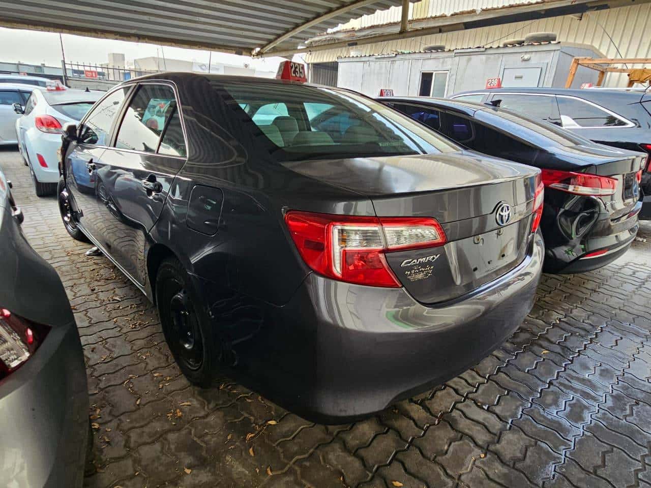 Toyota Camry 2012 thumbnail 2