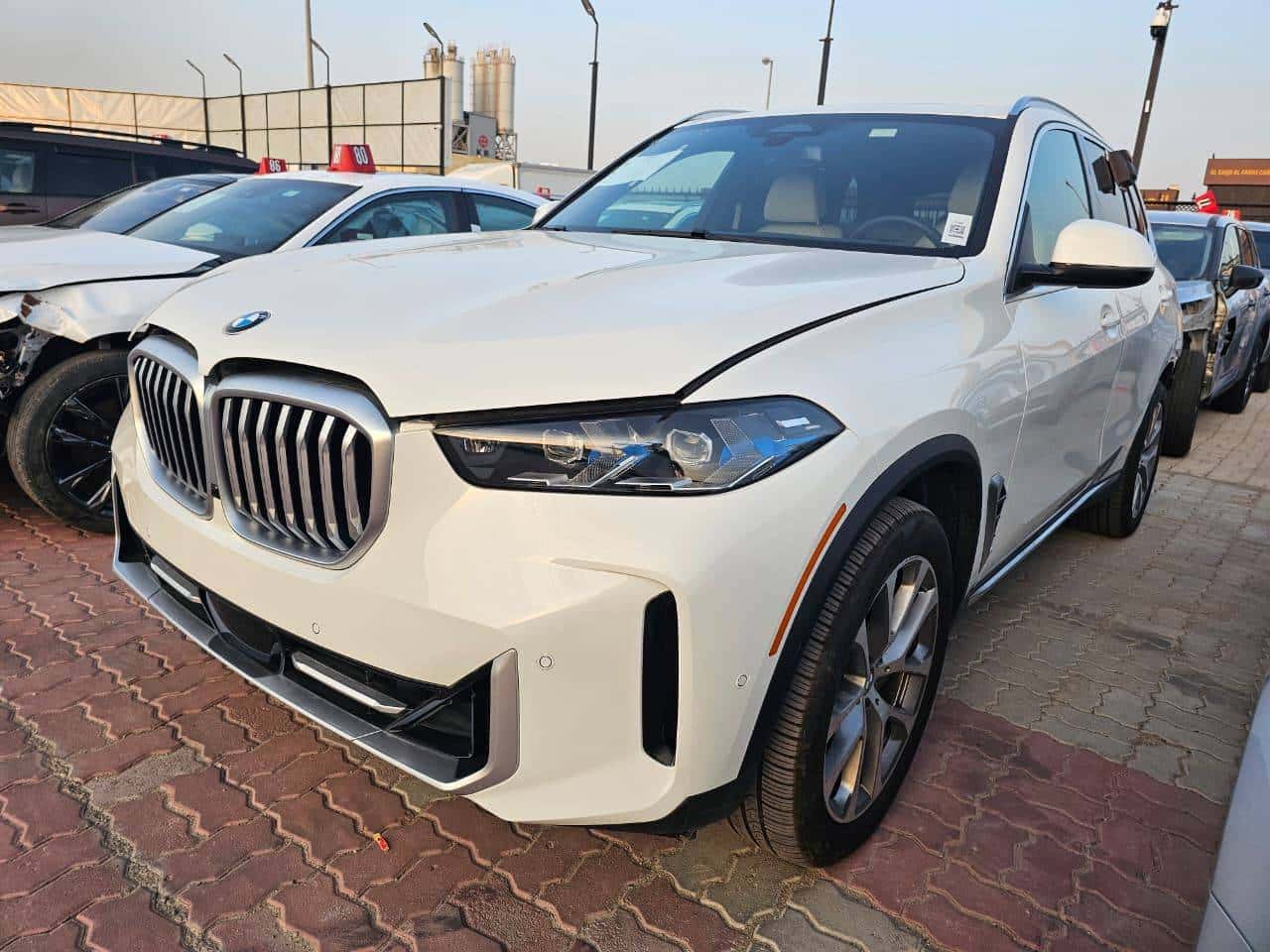 BMW X5 XDRIVE40I 2025 thumbnail 5