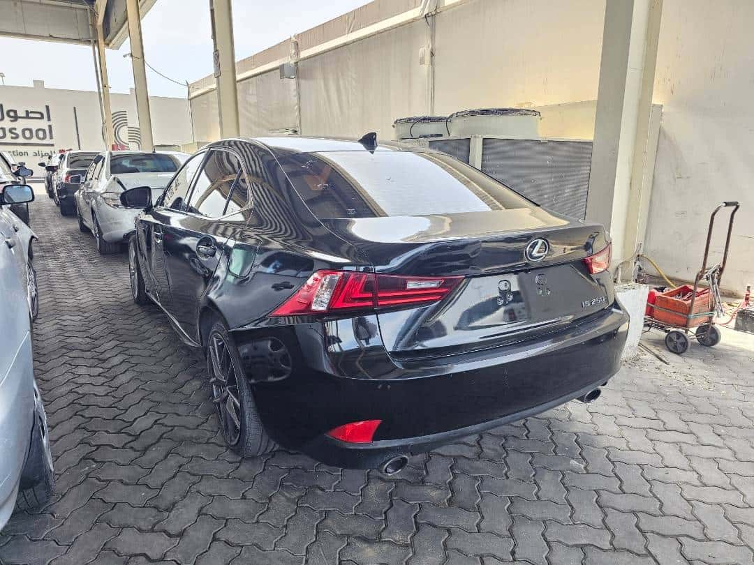 Lexus IS 250 2014 thumbnail 1