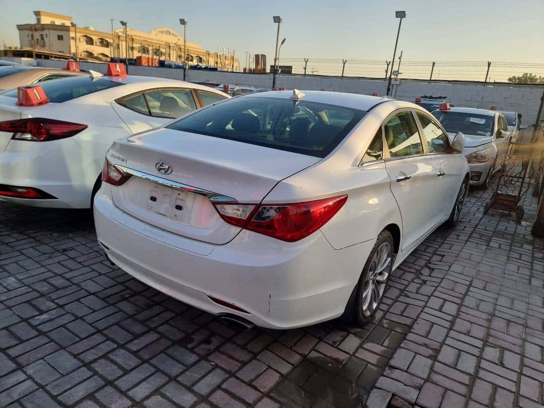 HYUNDAI SONATA 2012 thumbnail 2