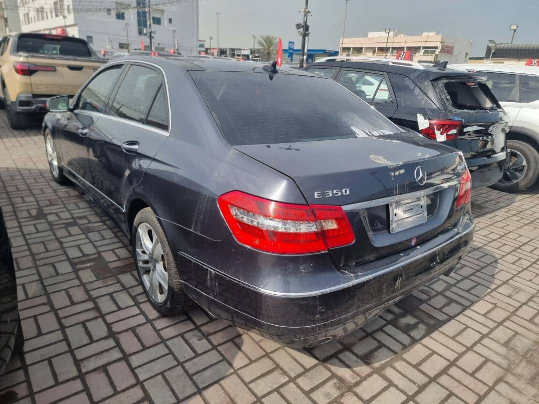 MERCEDES BENZ E 350 - Exterior