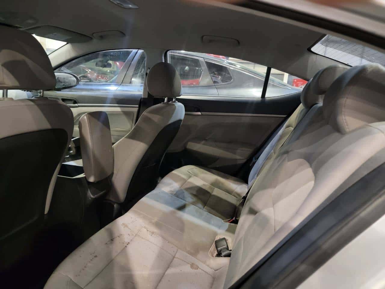 Hyundai Elantra 2017 thumbnail 4