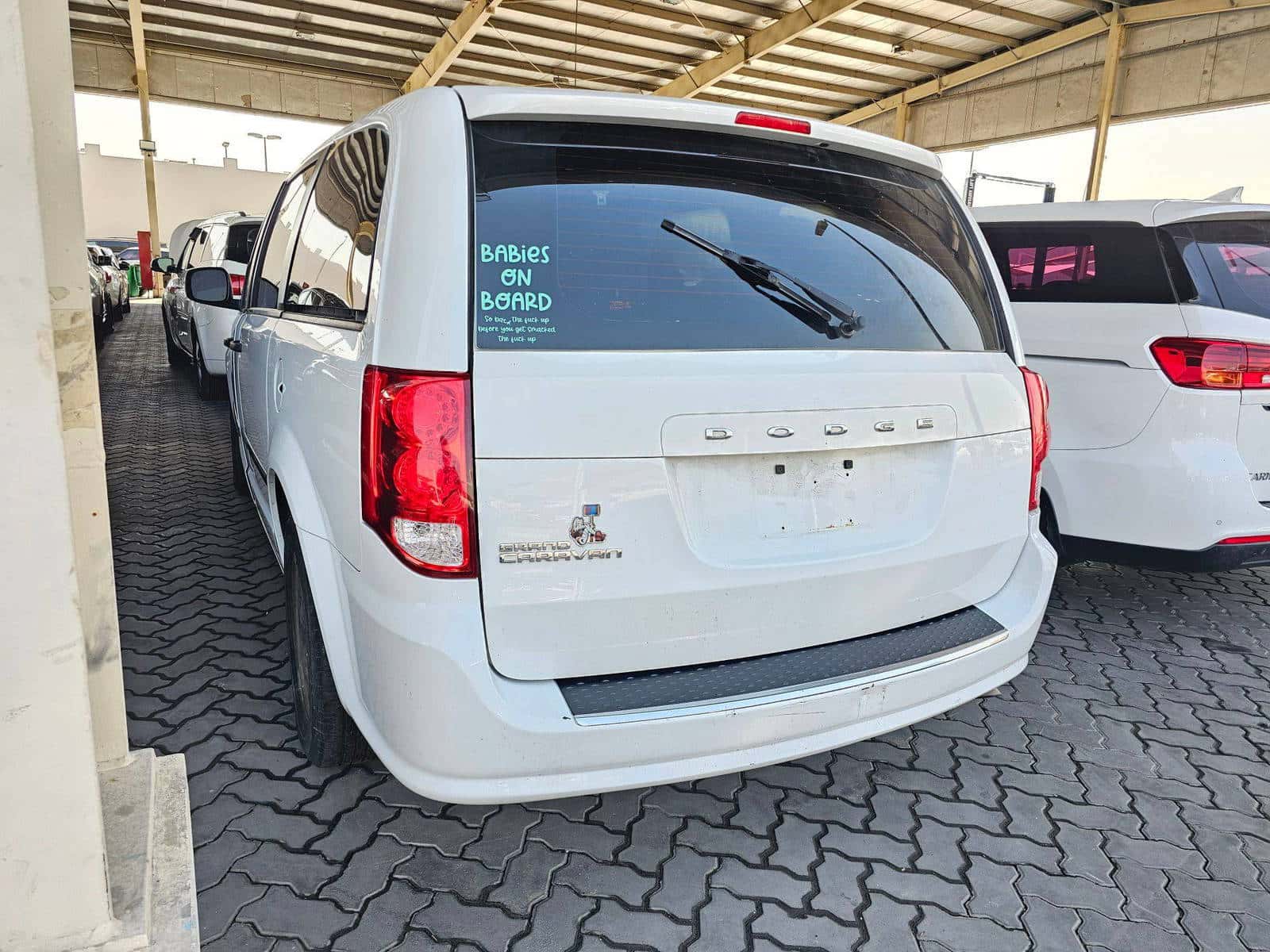 DODGE GRAND CARAVAN - Exterior