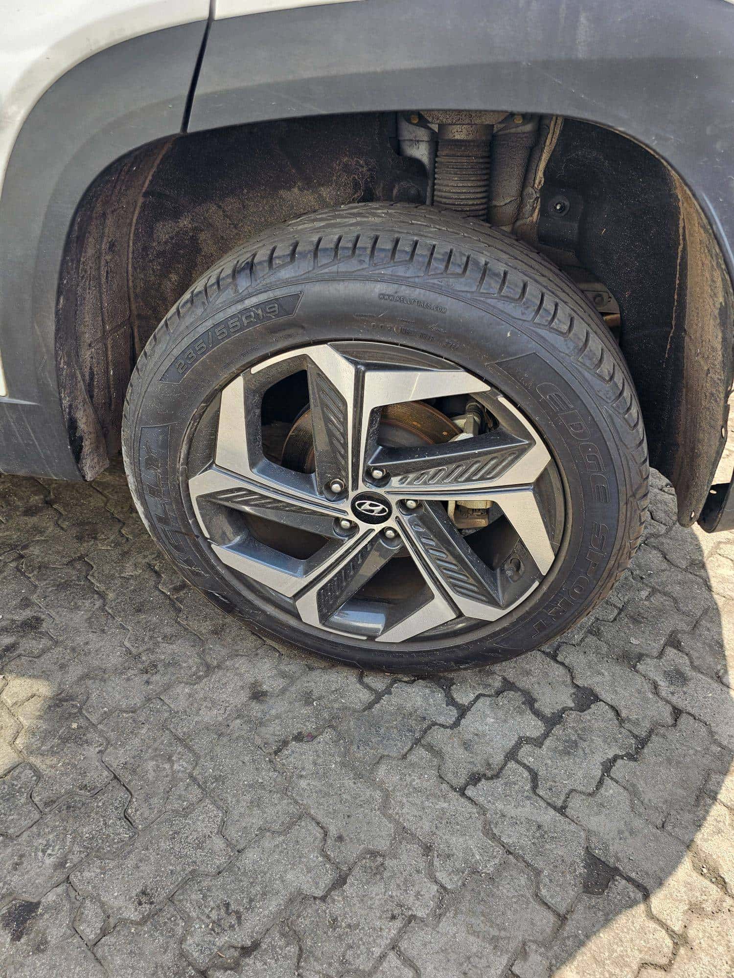 HYUNDAI TUCSON 2023 thumbnail 6