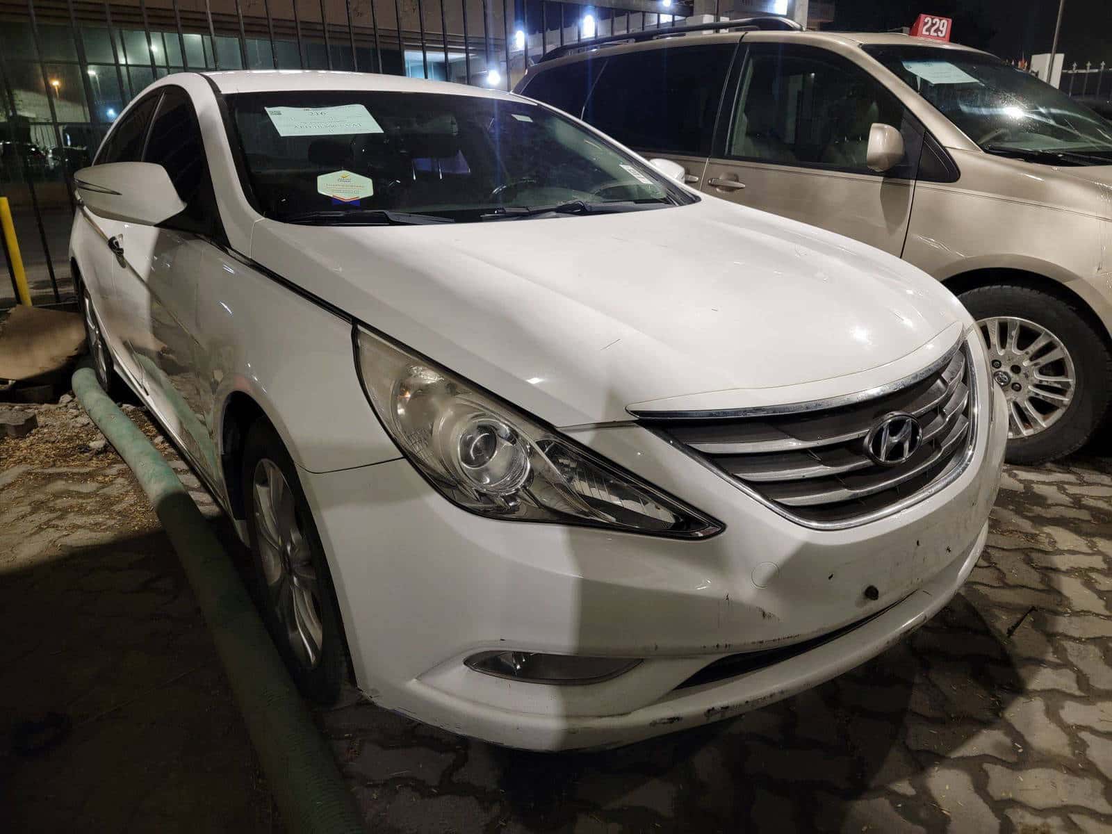 Hyundai Sonata 2012 thumbnail 3