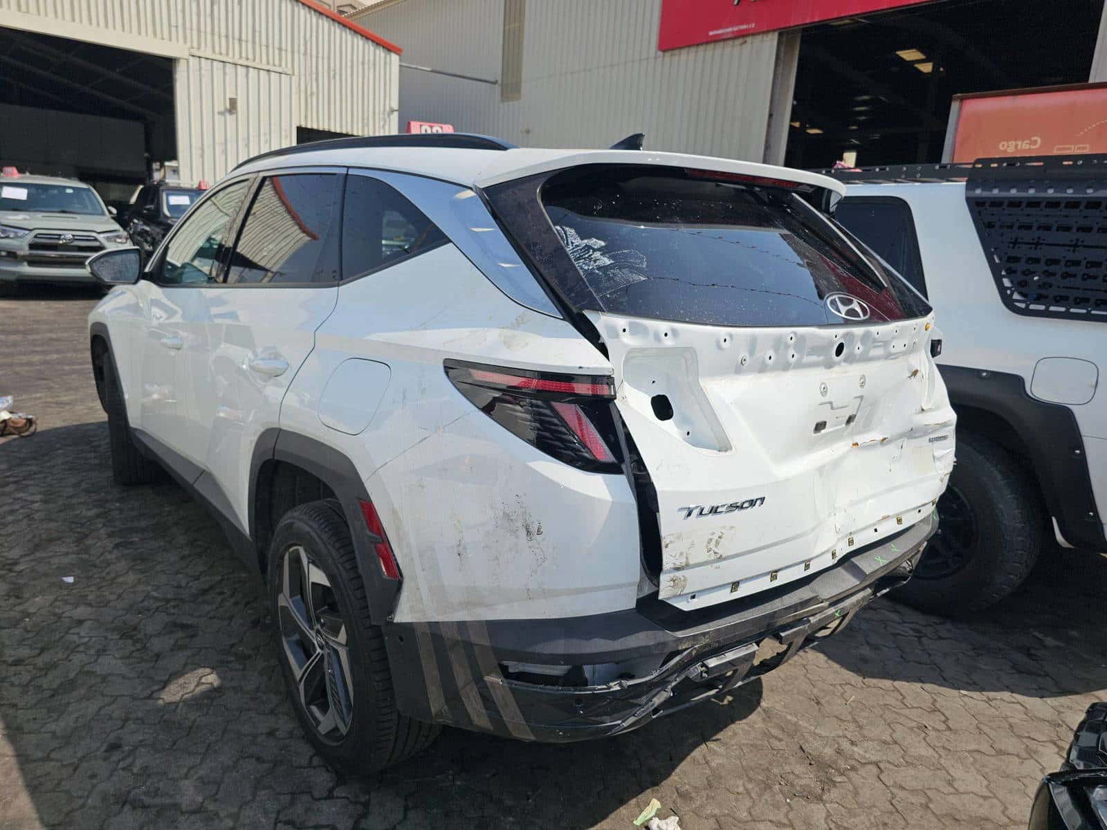 HYUNDAI TUCSON 2023 thumbnail 4
