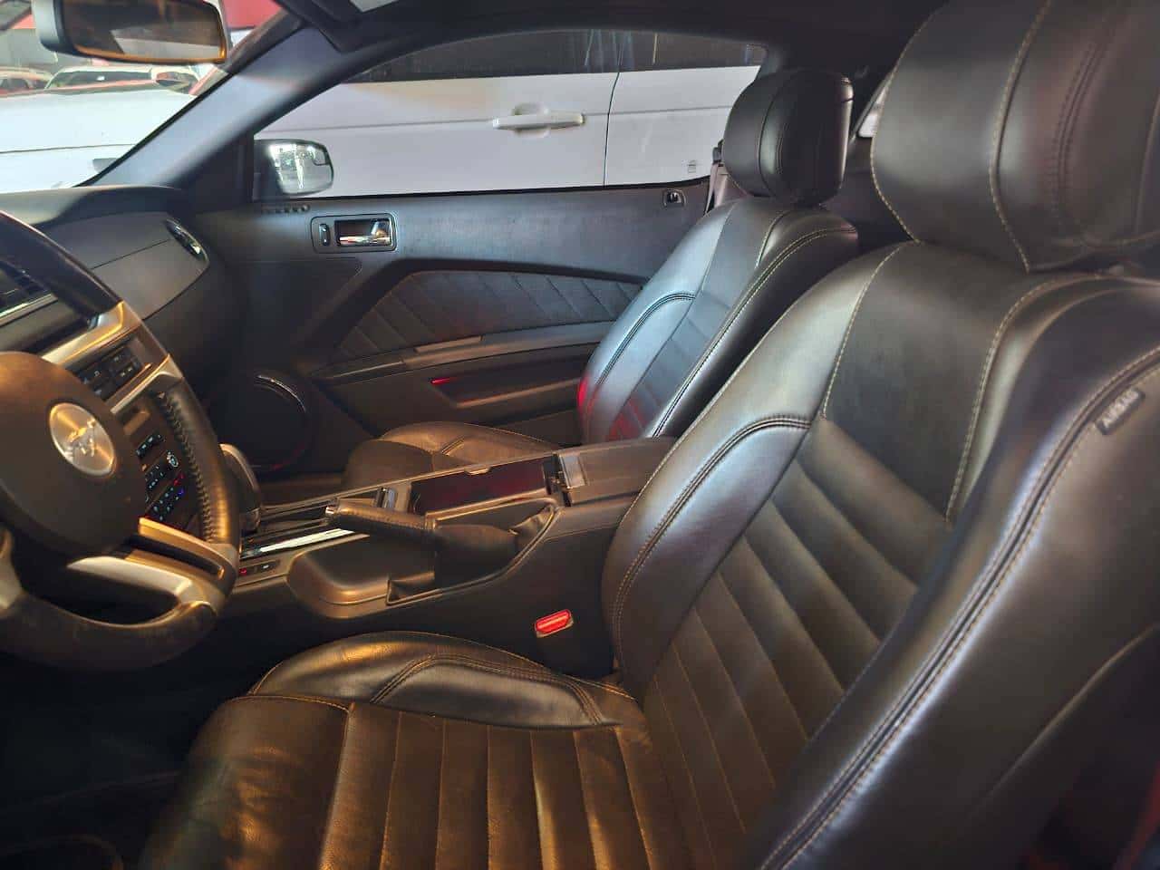 Ford Mustang 2014 thumbnail 7