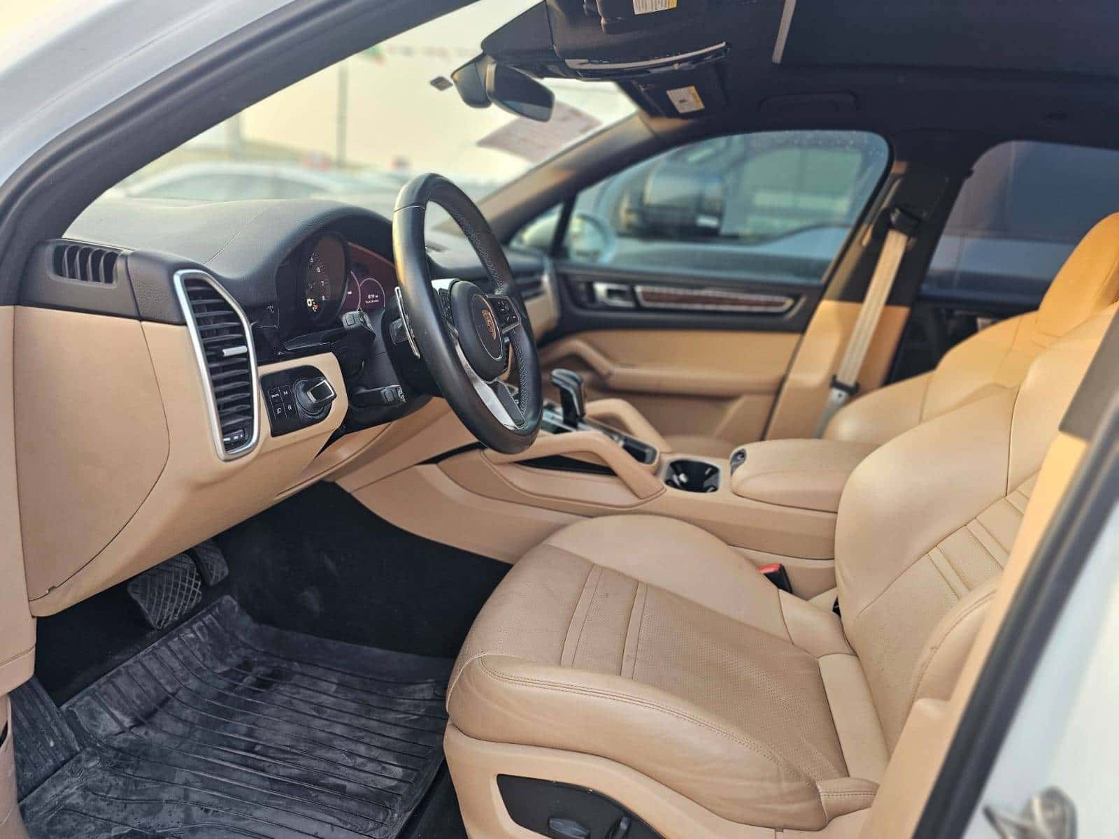 PORSCHE Cayenne 2023 thumbnail 6