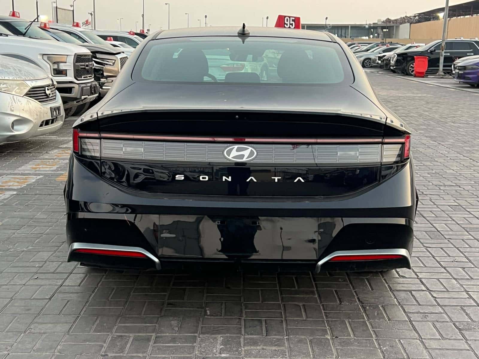 Hyundai Sonata 2025 thumbnail 3