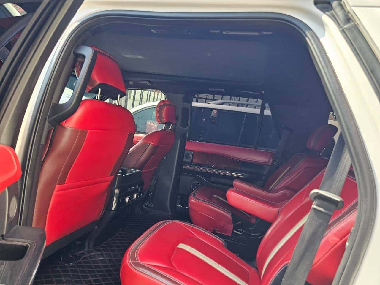 Ford EXPEDITION 2018 thumbnail 6