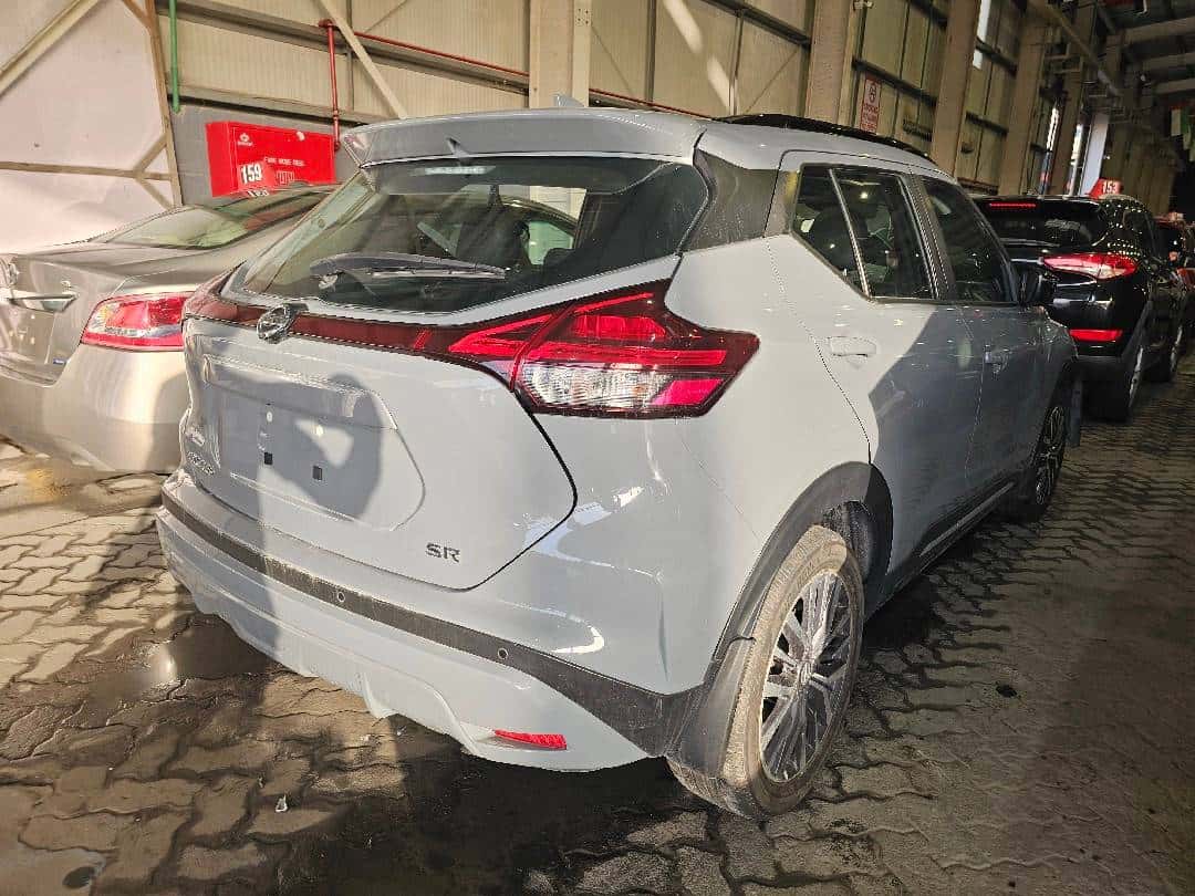 NISSAN KICKS 2021 thumbnail 1