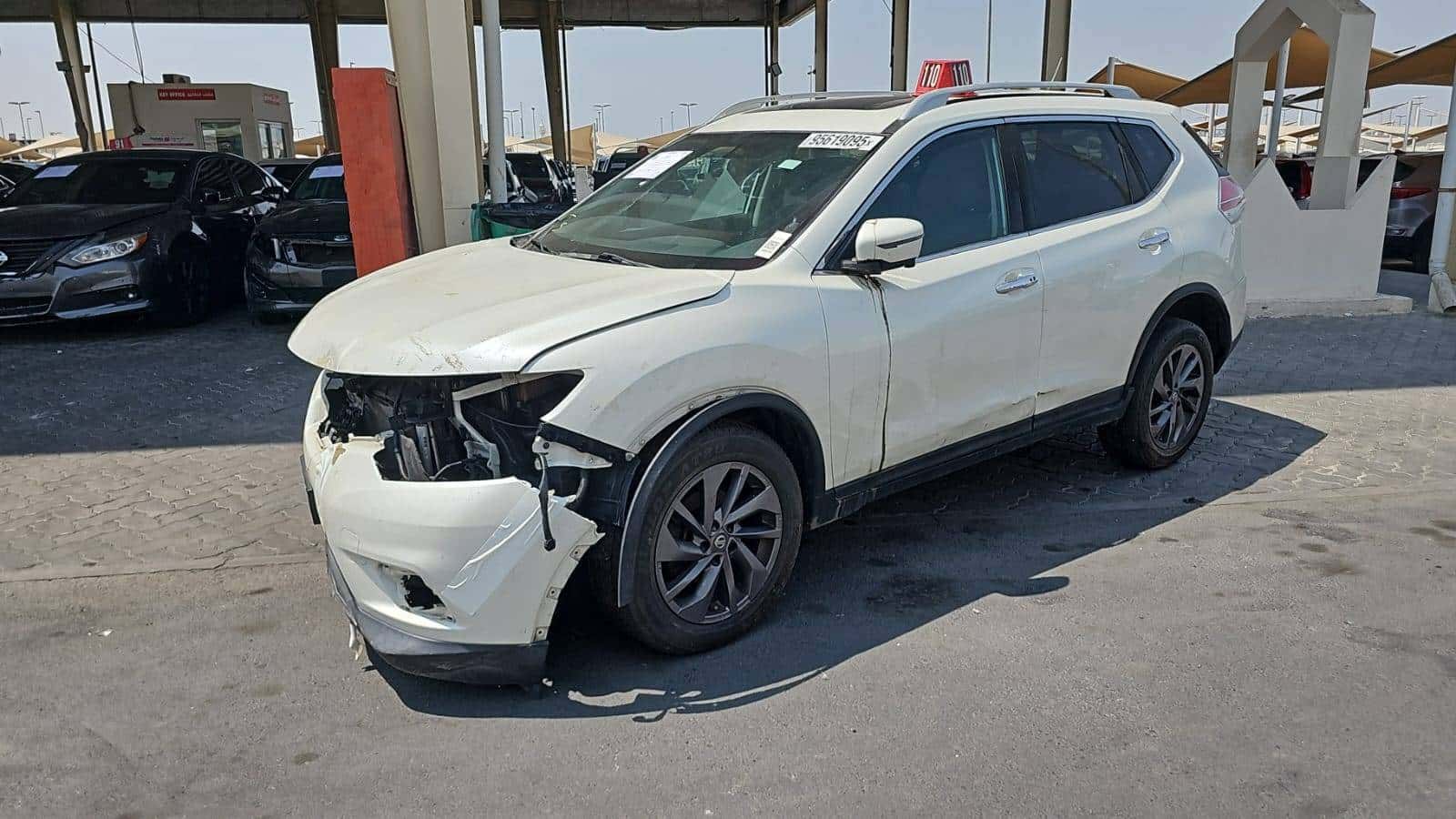 Nissan Rogue 2016 thumbnail 2