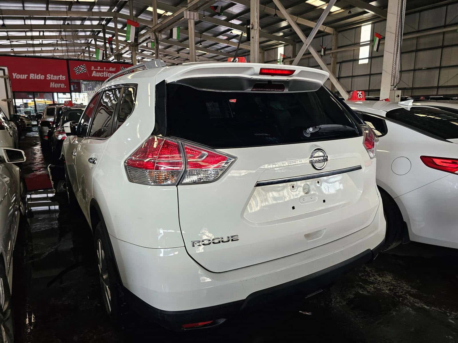 Nissan Rogue 2016 thumbnail 2