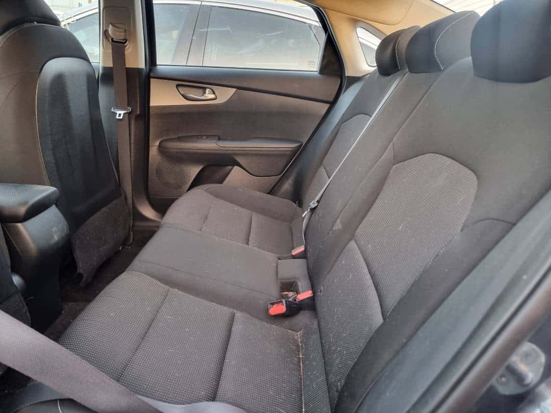 KIA FORTE 2021 thumbnail 3
