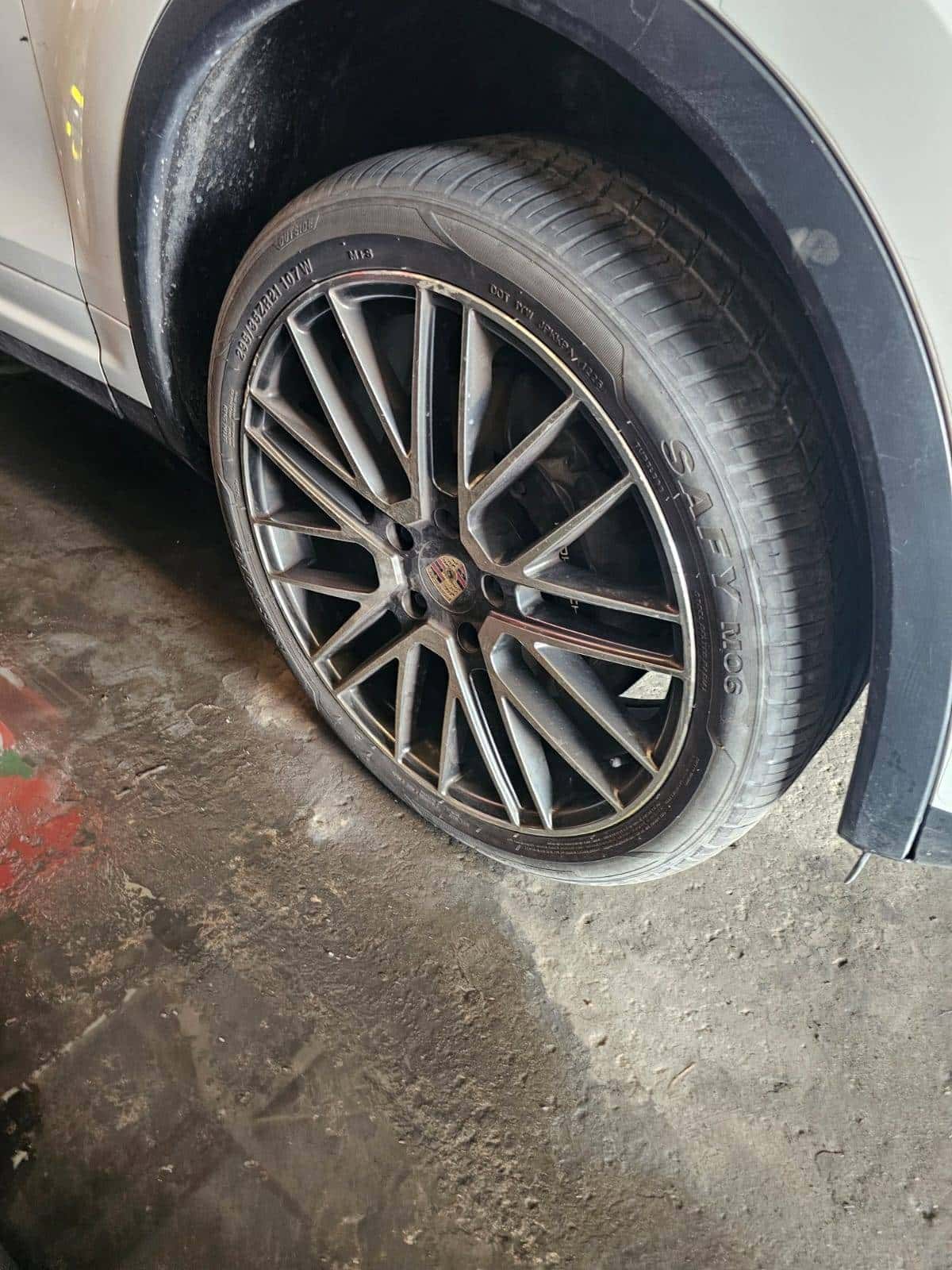 Porsche Cayenne 2016 thumbnail 4