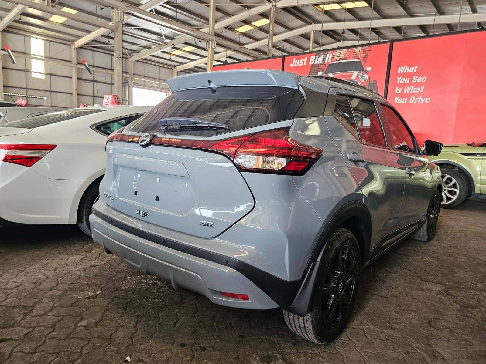 Nissan Kicks 2024 thumbnail 4