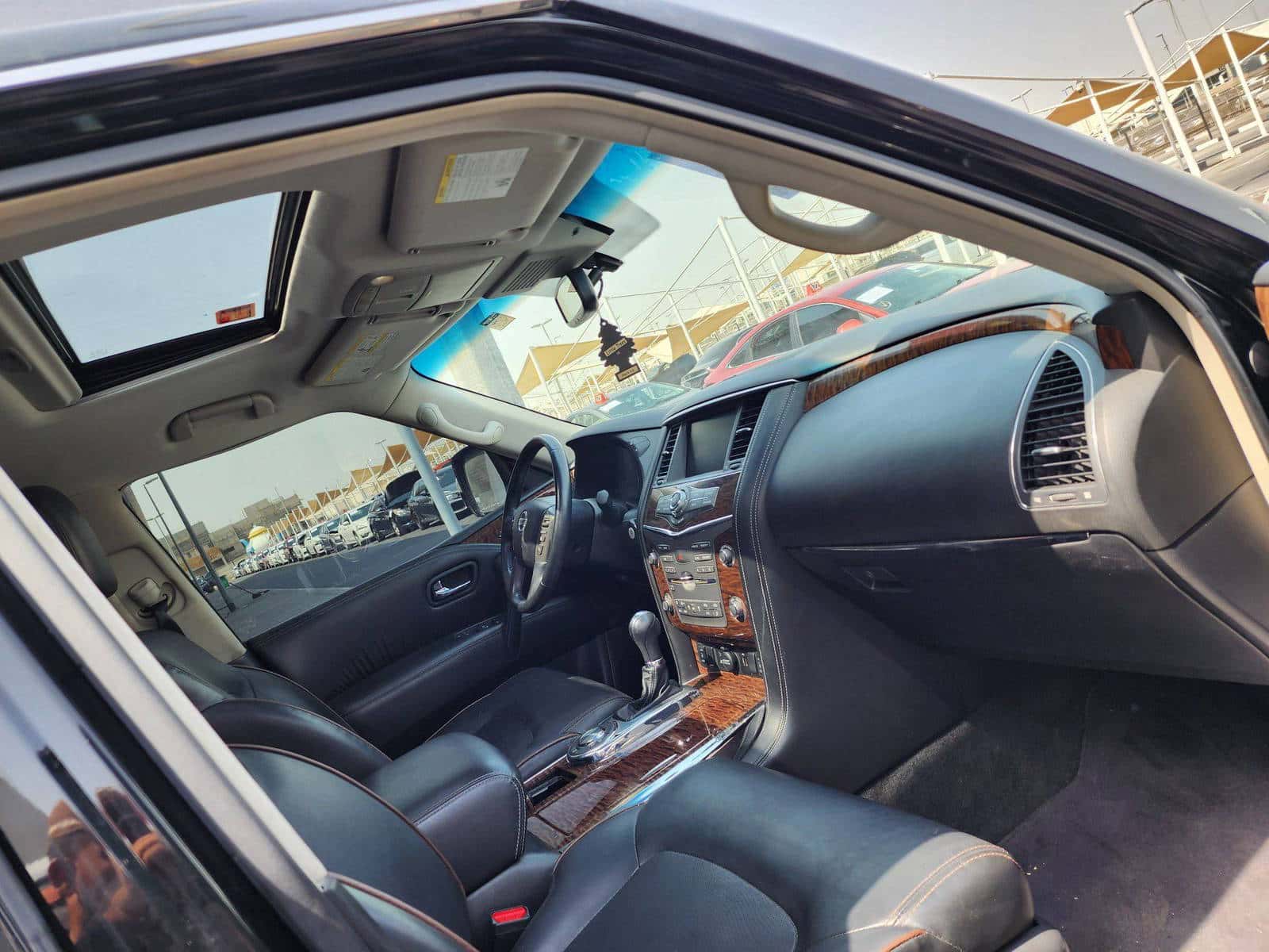 NISSAN ARMADA - Exterior