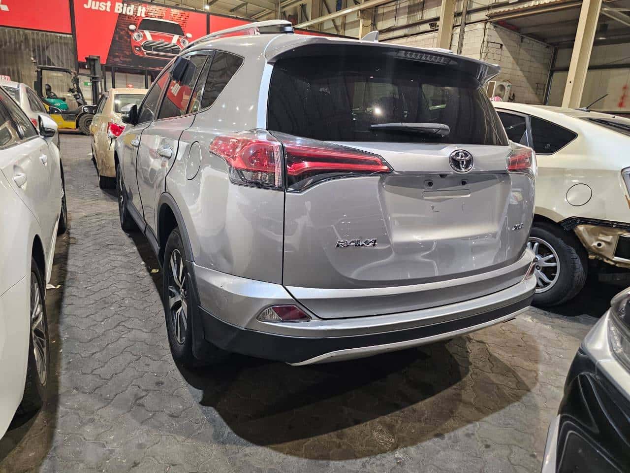 TOYOTA RAV4 2016 thumbnail 4
