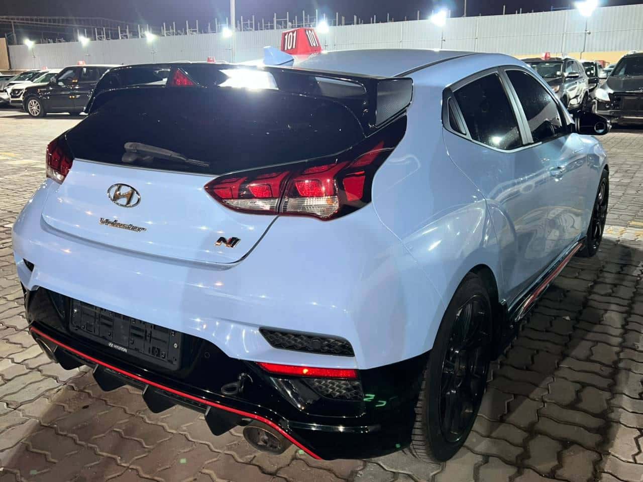 Hyundai Veloster 2019 thumbnail 2