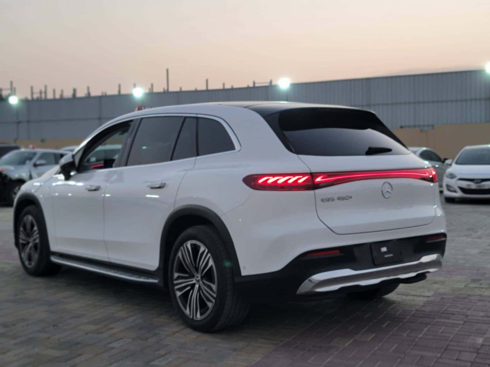 MERCEDES BENZ EQS 450+ 2023 thumbnail 3