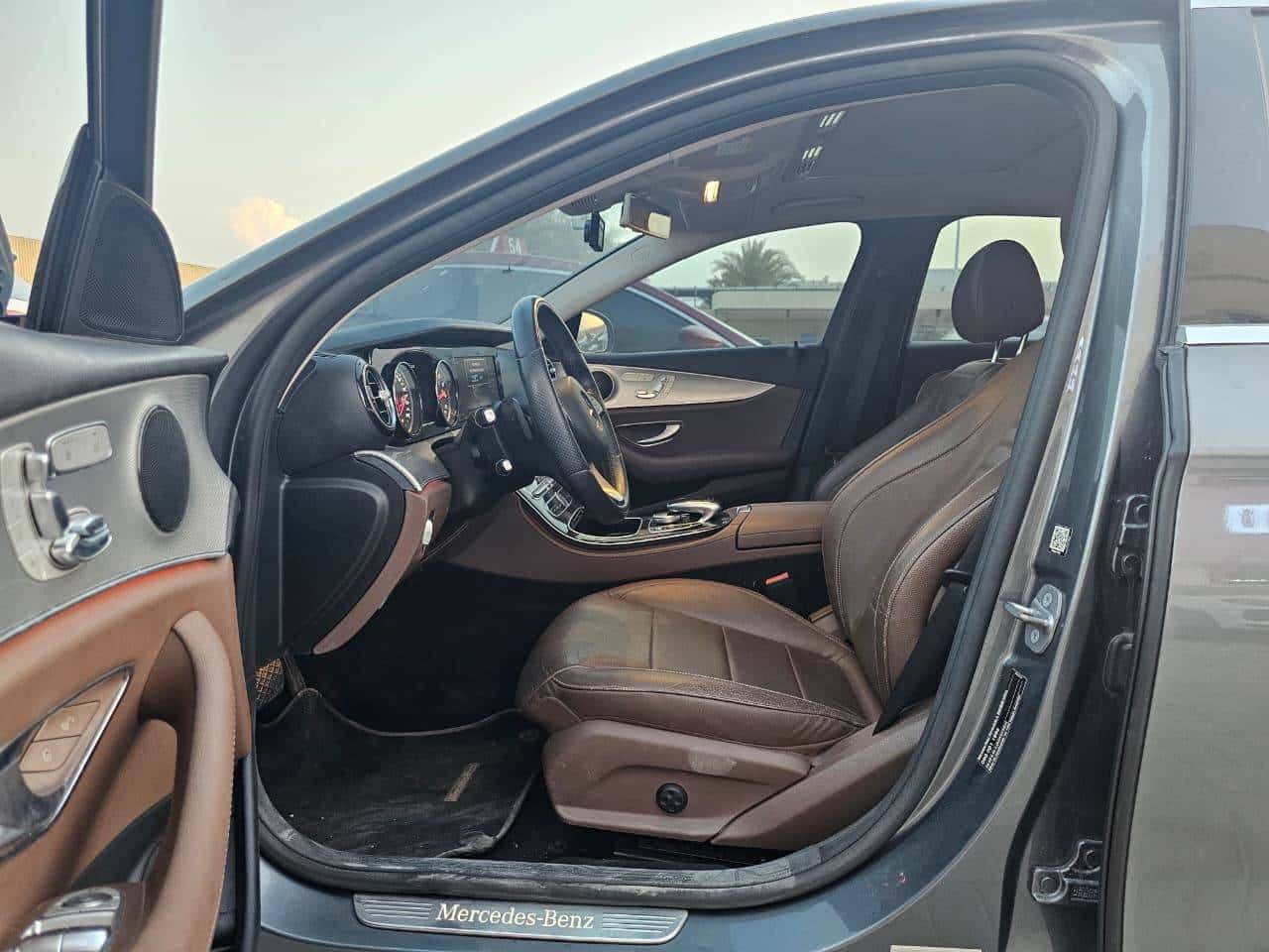 MERCEDES BENZ E 200 2018 thumbnail 6