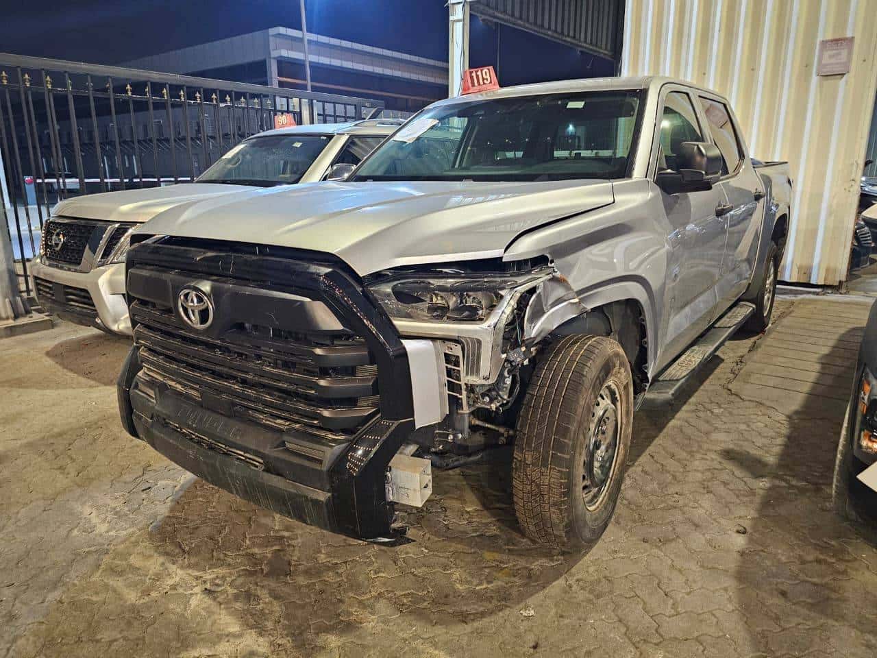 2024 Toyota Tundra thumbnail 2