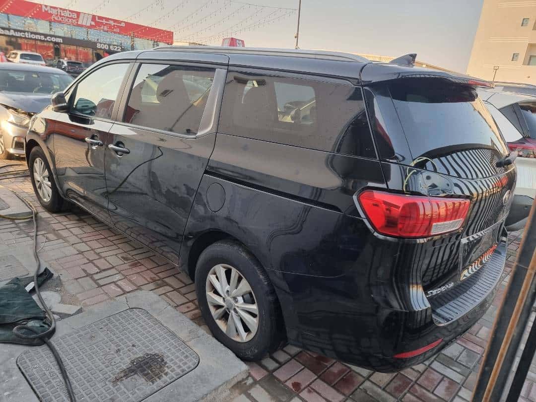 KIA SEDONA 2015 thumbnail 4