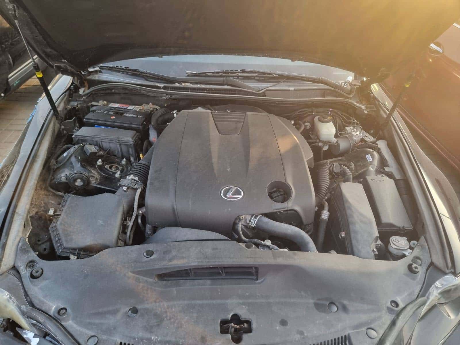 Lexus IS 250 2014 thumbnail 2