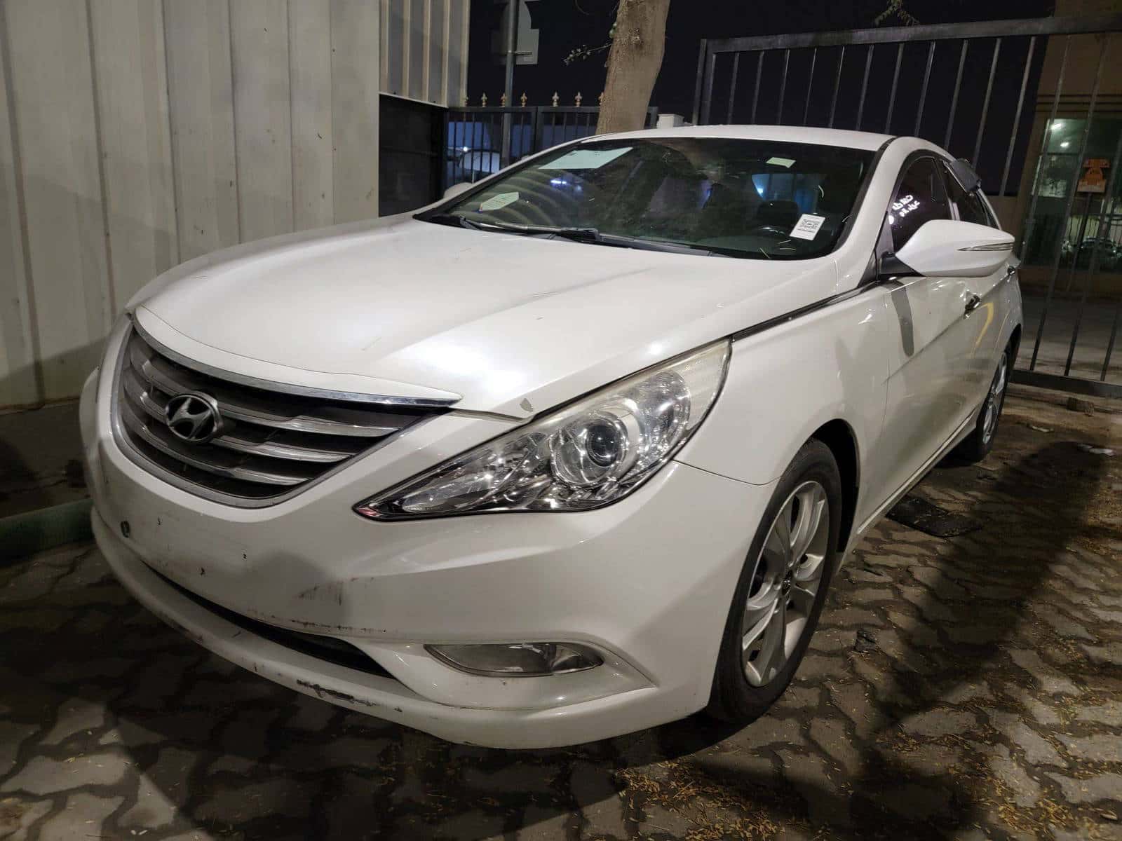 Hyundai Sonata 2012 thumbnail 2