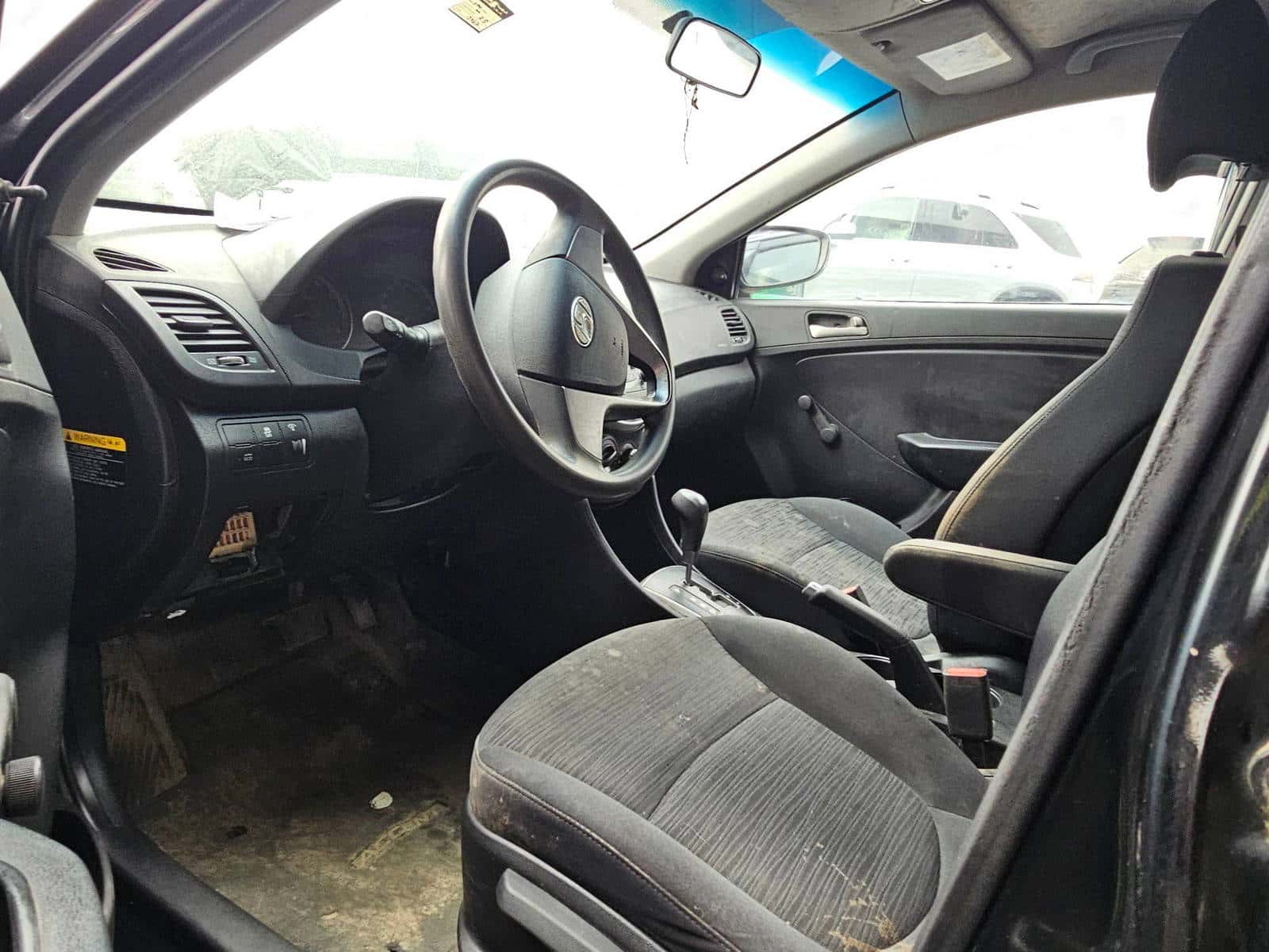 HYUNDAI ACCENT - Exterior