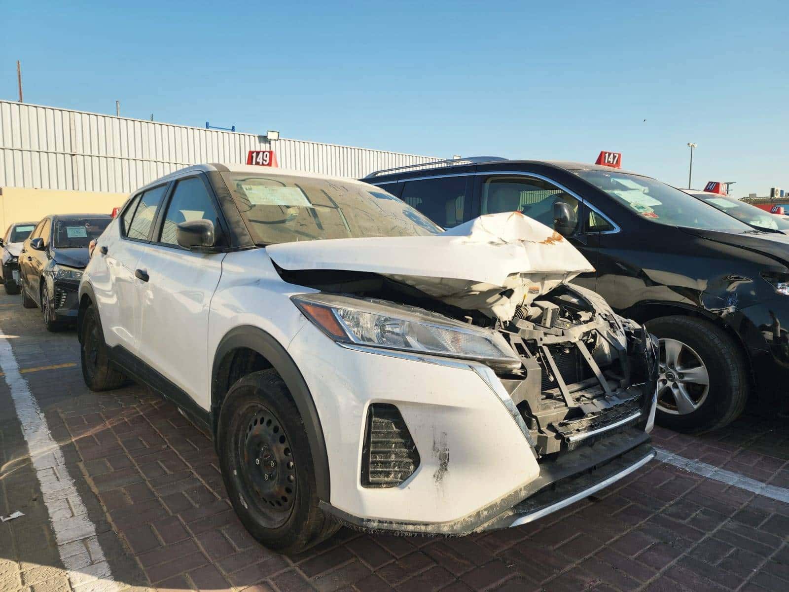 NISSAN KICKS 2023 thumbnail 3