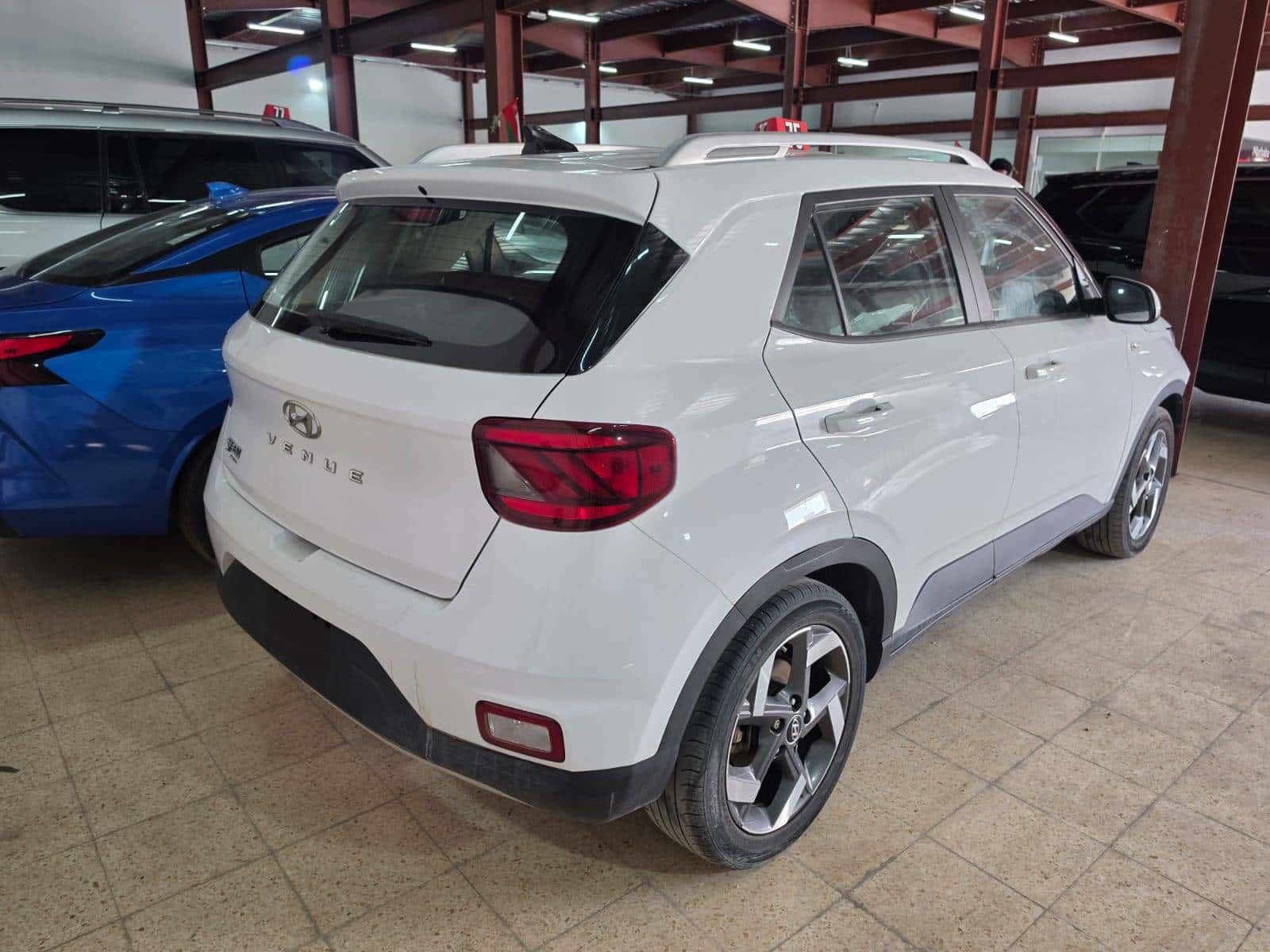 Hyundai VENUE SEL 2021 thumbnail 1