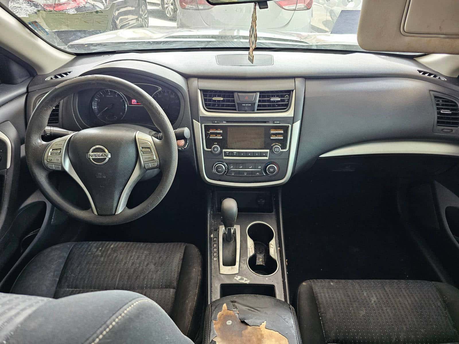 NISSAN ALTIMA - Exterior
