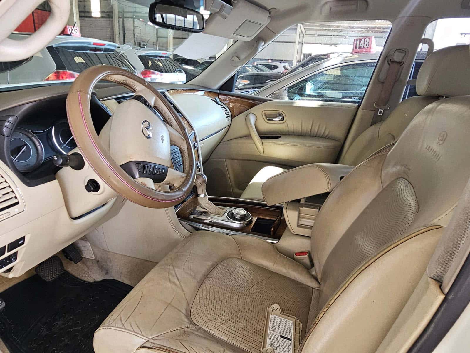 INFINITI QX56 2011 thumbnail 7