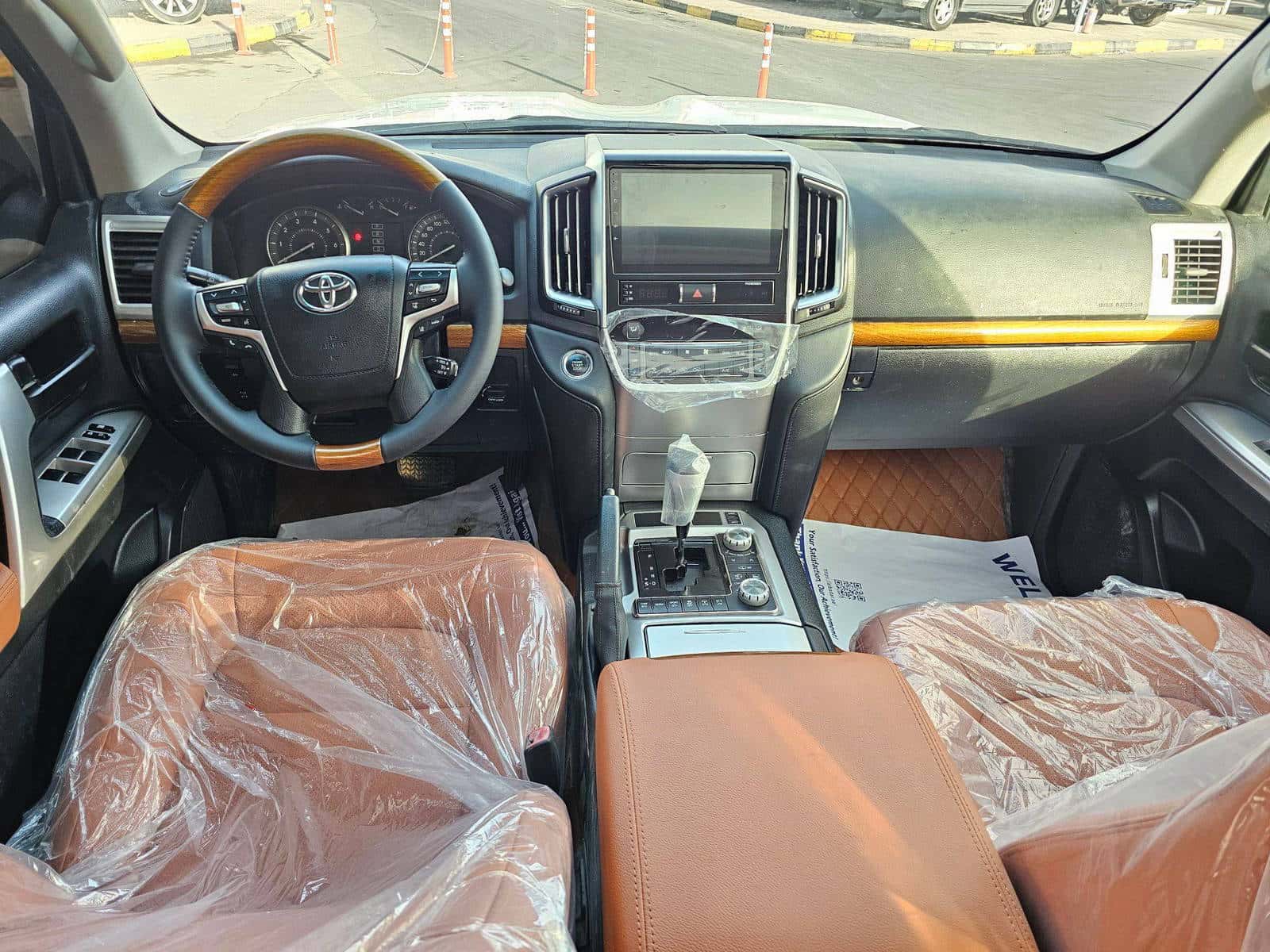 TOYOTA LAND CRUISER - Exterior