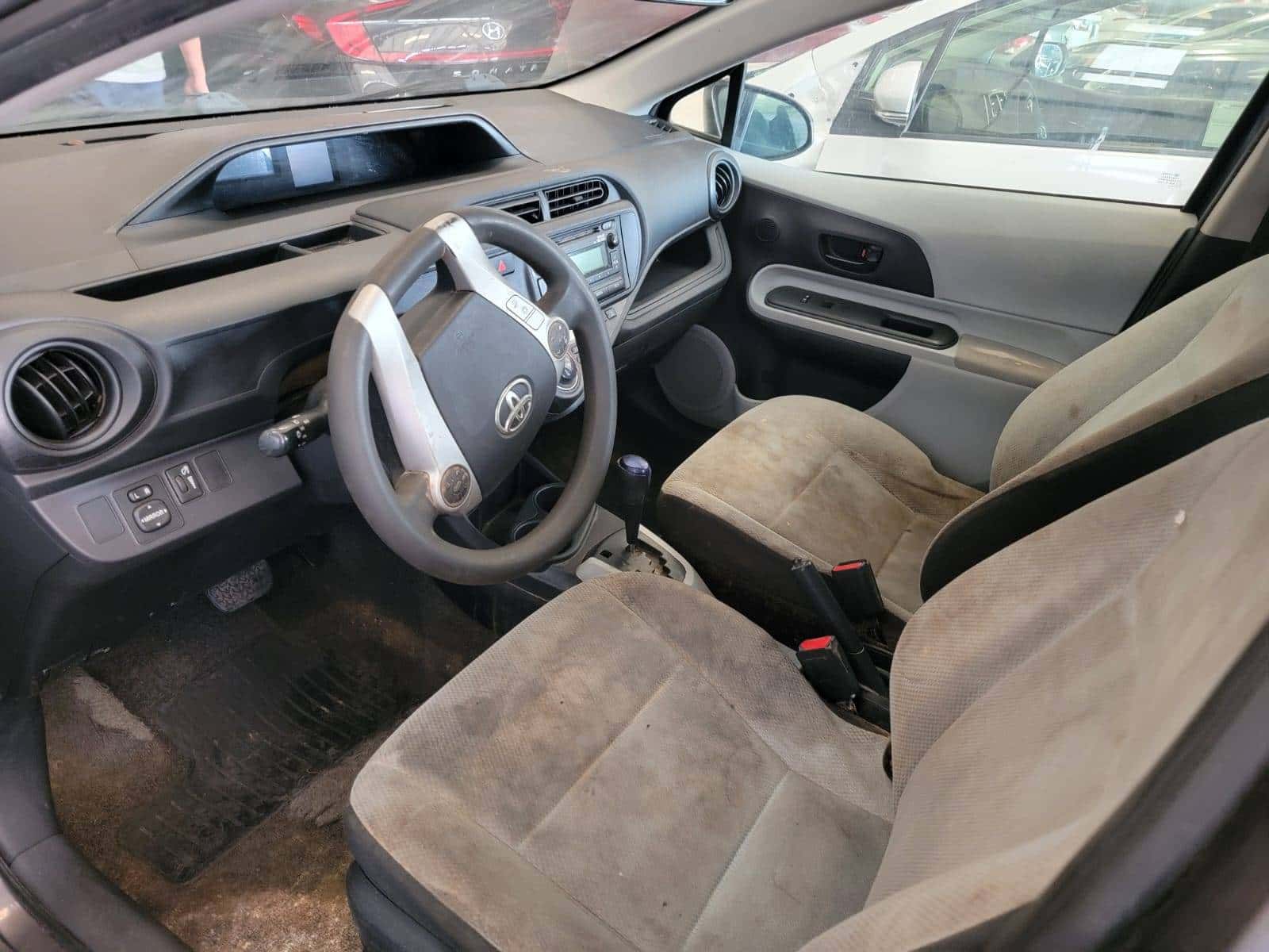 TOYOTA PRIUS 2013 thumbnail 7