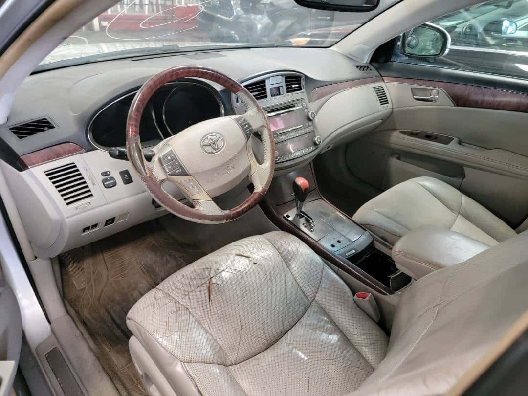 TOYOTA AVALON - Exterior