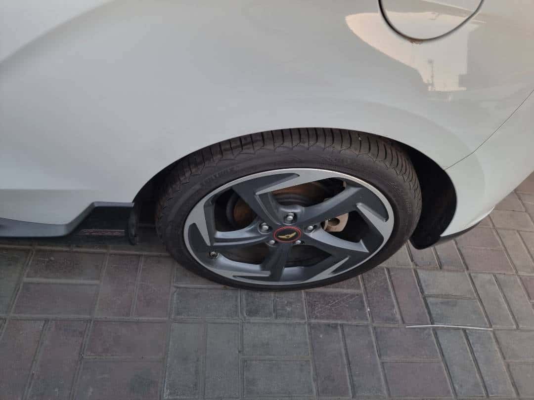 HYUNDAI VELOSTER 2019 thumbnail 6