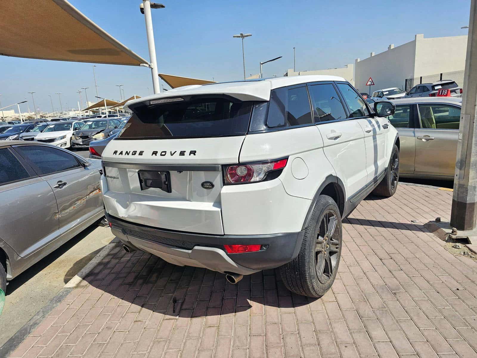 LAND ROVER RANGE ROVER EVOQUE PURE - Exterior