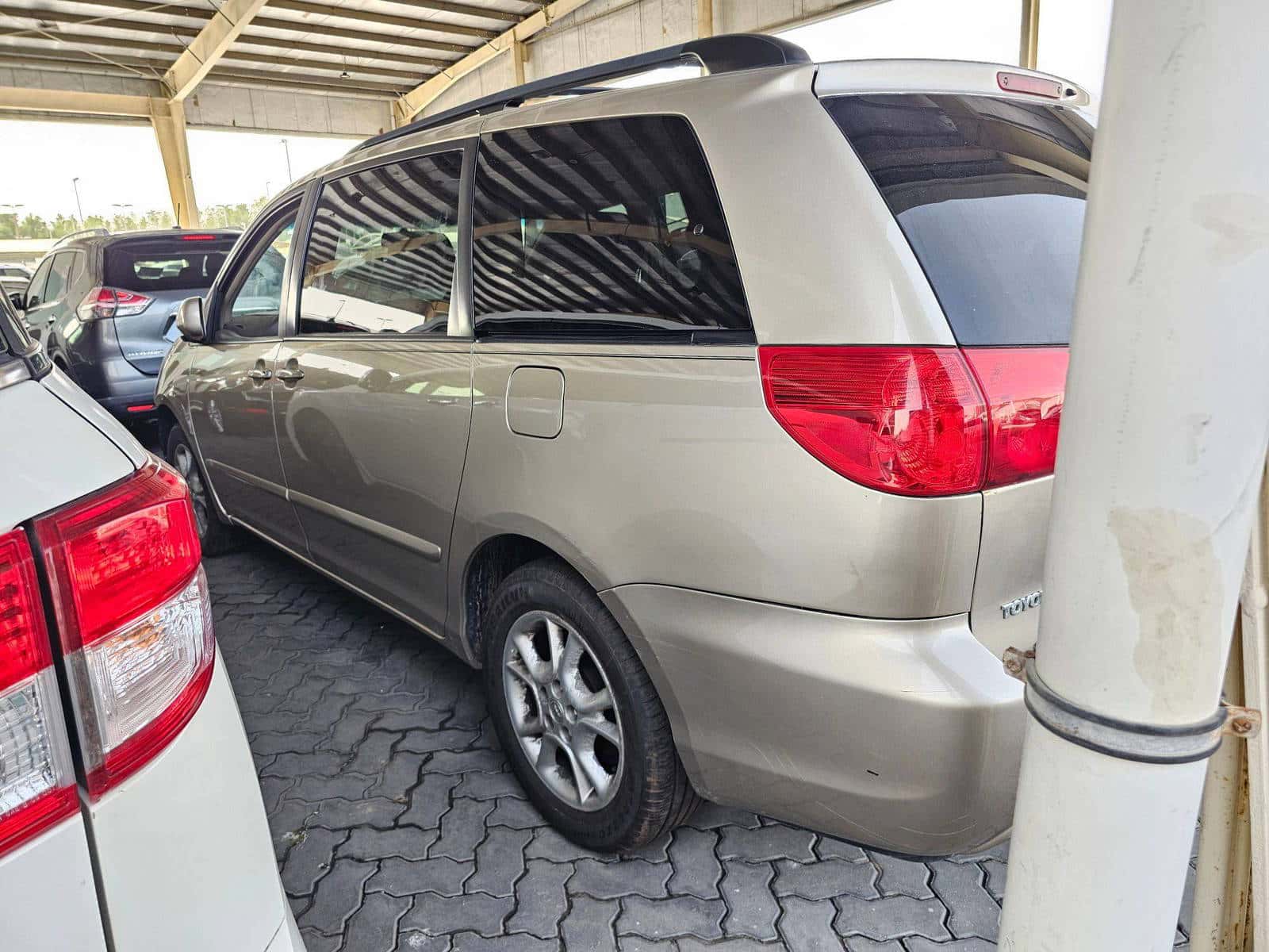 Toyota Sienna 2008 thumbnail 2