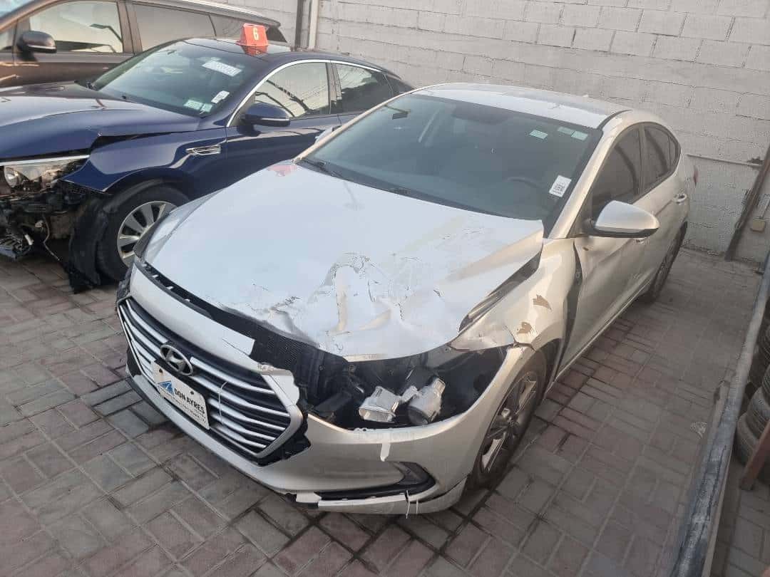 Hyundai Elantra 2017 thumbnail 2
