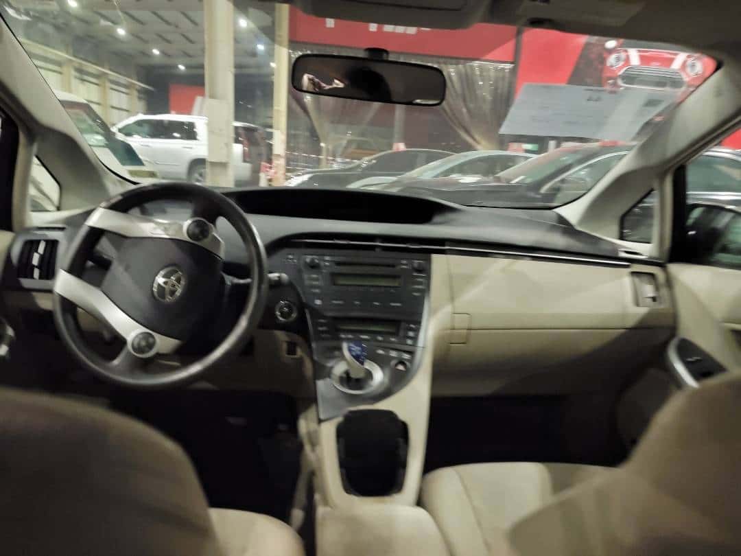 TOYOTA PRIUS - Exterior